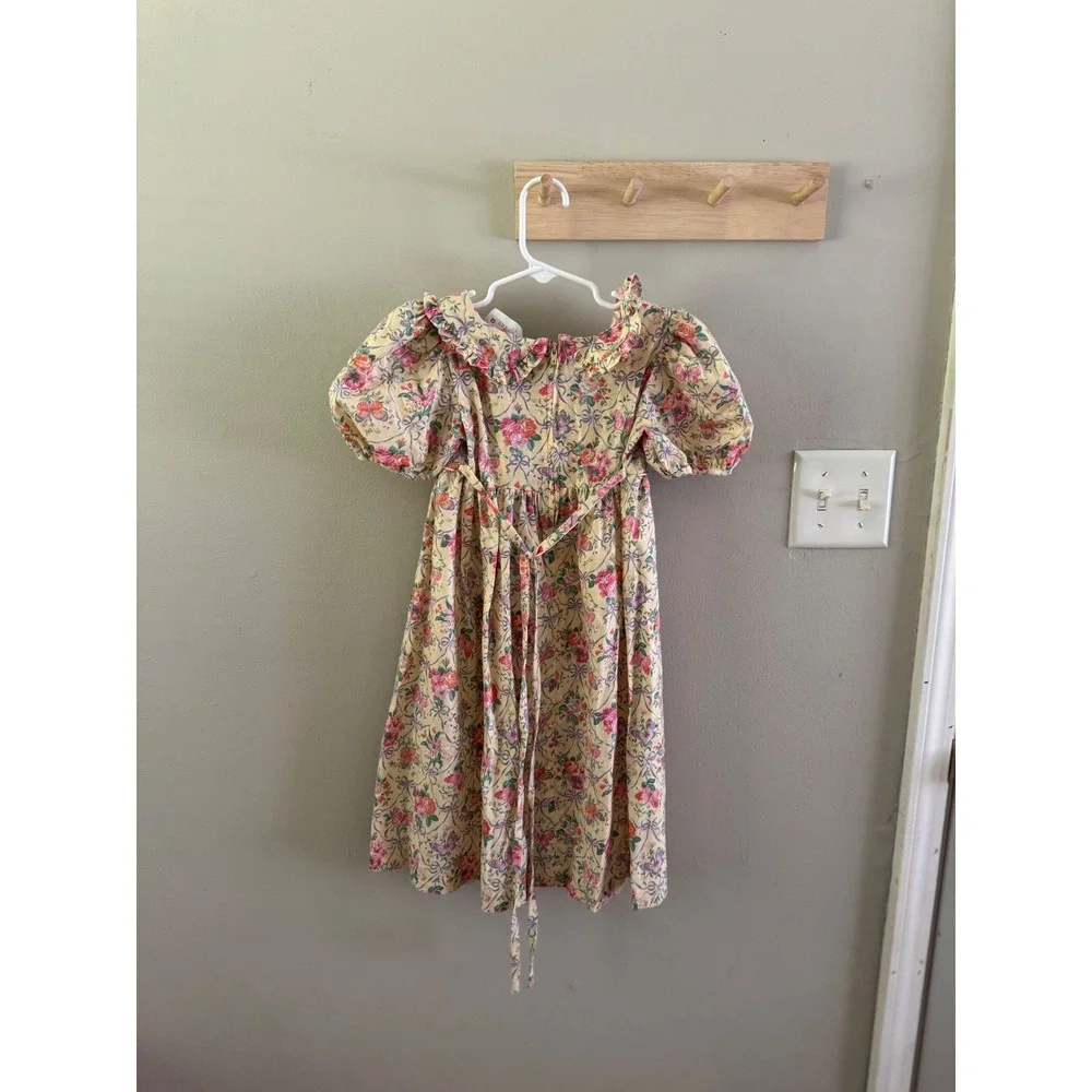 Size 4. Vintage Allison Ann Cottagecore dress